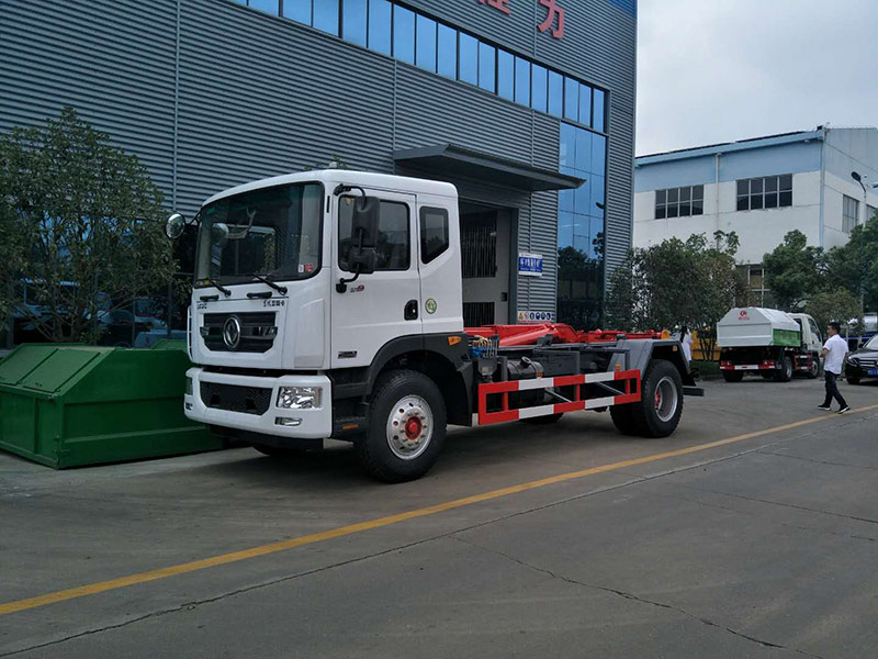 國六東風多利卡D9勾臂式垃圾車