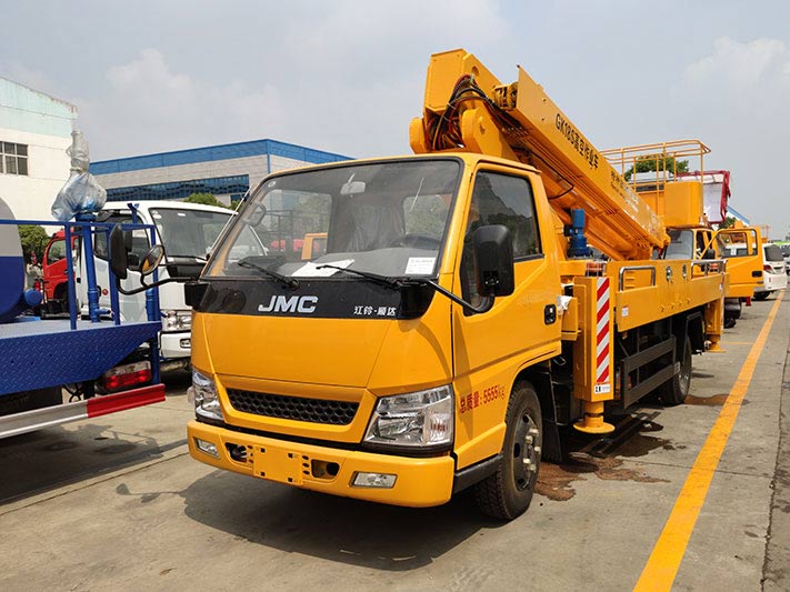 21米藍(lán)牌伸縮式直臂高空作業(yè)車廠家推薦——廠家價格