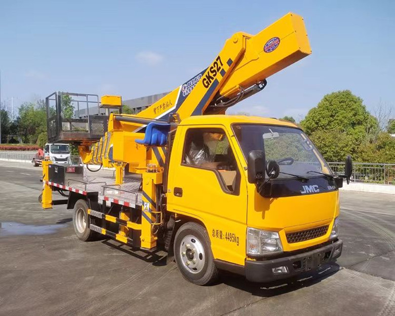 藍(lán)牌江鈴27米直臂式高空作業(yè)車