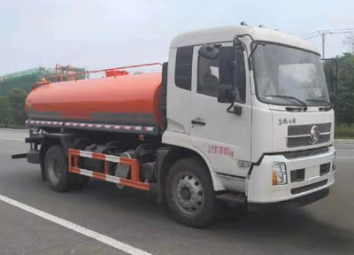 國六東風天錦護欄清洗車