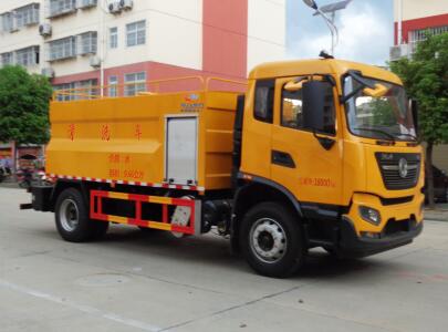 國(guó)六東風(fēng)天錦清洗車